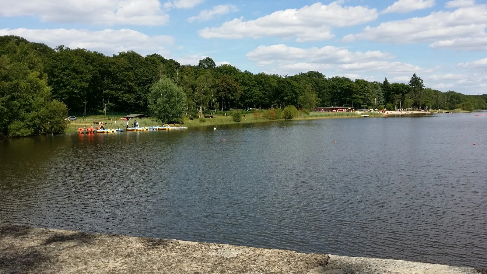 Etang De Hollande - Les pédalos